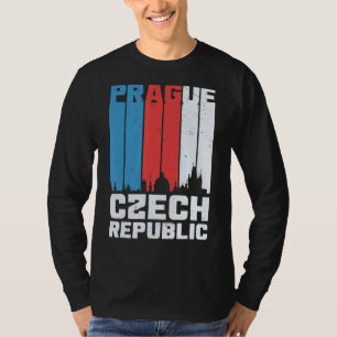 チェコ共和国プラハスカイラインプラハ Tシャツ