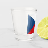 チェコ国旗を掲げた愛国的なショットグラス ショットグラス (左)