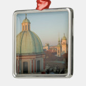 チェコ、プラハ、サンフランシス教会堂 メタルオーナメント (左)