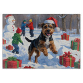 チェサピーク湾リトリエバー雪とクリスマスハット カッティングボード (正面)