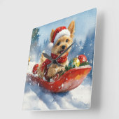 チェサピーク・ベイ・テリアの犬とそりでクリスマス スクエア壁時計 (傾斜)
