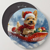 チェサピーク・ベイ・テリアの犬とそりでクリスマス 缶バッジ (正面&裏面)