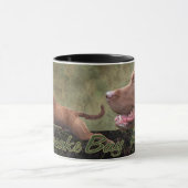 チェサピーク・ベイ・レトリーバーのマグ マグカップ (中央)