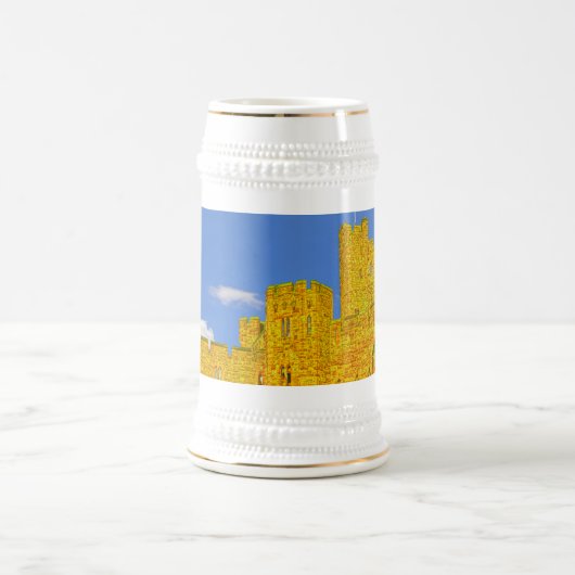 チェシャー・ターポーリーにあるペックフォートン城 ビールジョッキ (中央)