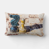 チェスのポーンと騎士 – 退役軍人 ランバークッション (裏面)