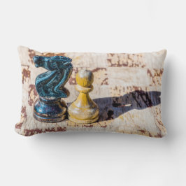 チェスのポーンと騎士 – 退役軍人 ランバークッション