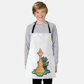 チェスの駒のクイーンと犬 エプロン (着用した状態)