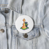 チェスの駒のクイーンと犬 缶バッジ (インサイチュ)