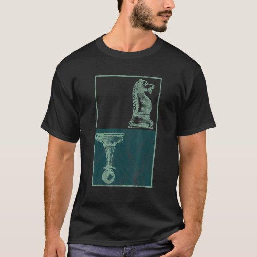 チェスの騎士の馬質板ゲームのチェックメイトチェス Tシャツ (正面)