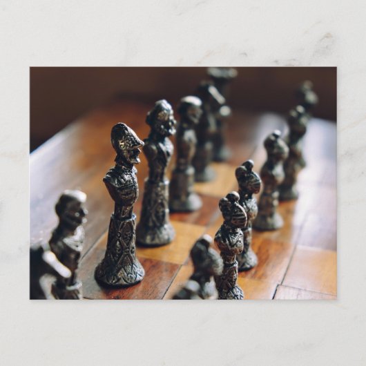 チェスをテーマにしたアンティークヴィンテージチェスのセットウッド ポストカード (正面)