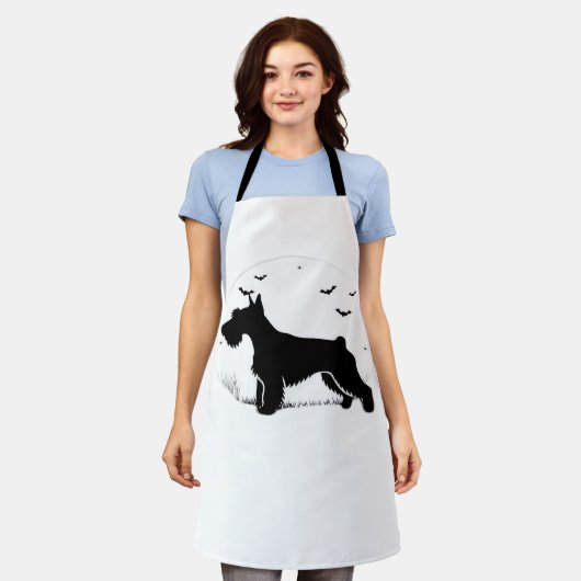 チェスキーテリアドッグ – ハロウィンムーンシルエットクラス エプロン (着用した状態)