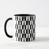 チェスゲームの駒 黒と白の模様 マグカップ (左)