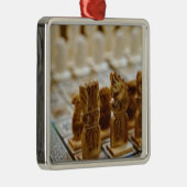 チェスセット売り出し、カーン·エル·カリリ·バザール。 メタルオーナメント (右)