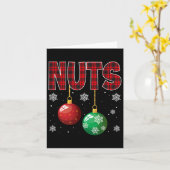チェストナッツの一致する栗のおもしろいクリスマスカップル カード (黄色い花)