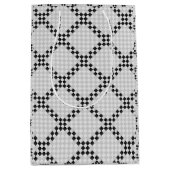 チェスパッド[M] by Kenneth Yoncich ミディアムペーパーバッグ (正面)