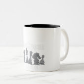 チェスプレーヤーにチェス駒戦略を贈る ツートーンマグカップ (正面右)