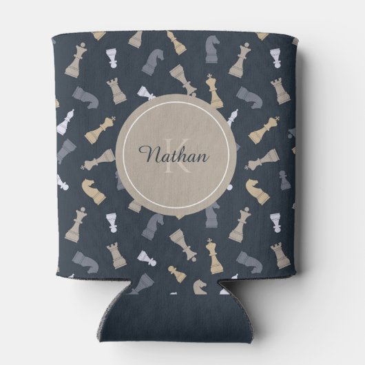 チェス姿男らしモノグラムイニシャル名ブルー 缶クーラー (裏面)