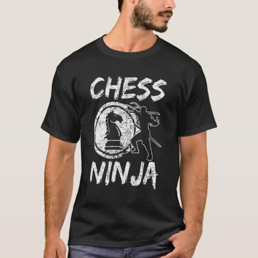 チェス忍者ことわざ Tシャツ (正面)