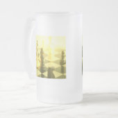 チェス盤の曇らされたガラスのビールのジョッキ フロストグラスビールジョッキ (正面左)