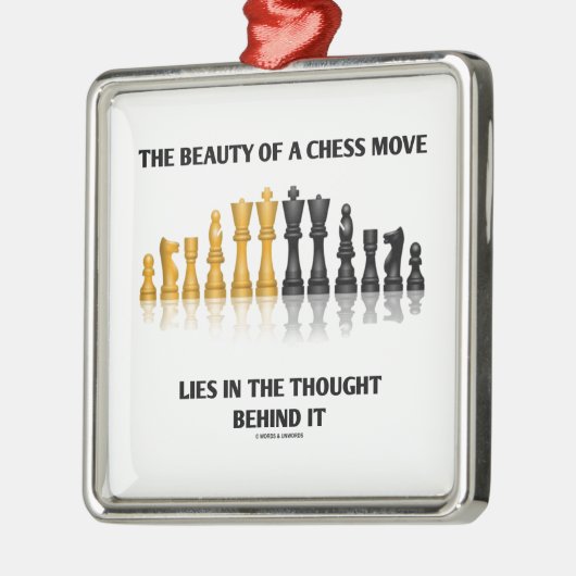 チェス移動の美しいはそれの後ろの思考にあります メタルオーナメント (左)