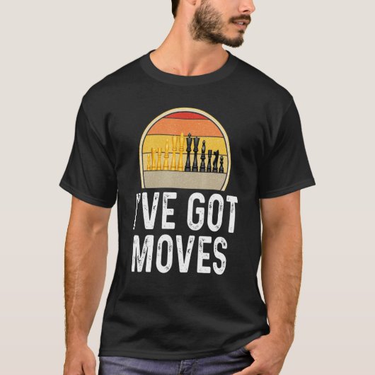 チェスIveは得プレイヤーボードゲームのチェス駒を移動 Tシャツ (正面)