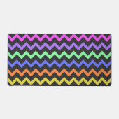 チェッカラフルボ鮮やかロクールレトロおもしろいパターン デスクマット (正面)