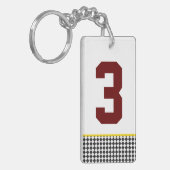 チェッカーボードのスポーツチームの独身の色NUMBERおもしろい キーホルダー (正面左)