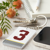 チェッカーボードのスポーツチームの独身の色NUMBERおもしろい キーホルダー (正面右)