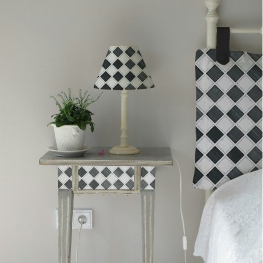 チェッカーボードのダイヤモンドブラックとホワイトのデコパージュ 薄葉紙