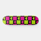 チェッカーボードハート – ライムグリーン、ホットピンク&ブラック スケートボード (横)