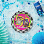 チェッカーボード|Neon 80's|90'sヒップホップ誕生日写真 ペーパープレート (パーティー)