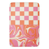 チェックと渦巻き – ピンク、オレンジ、クリーム バスマット (正面縦)