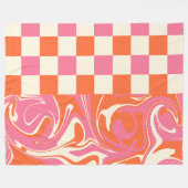 チェックと渦巻き – ピンク、オレンジ、クリーム フリースブランケット (正面(横))