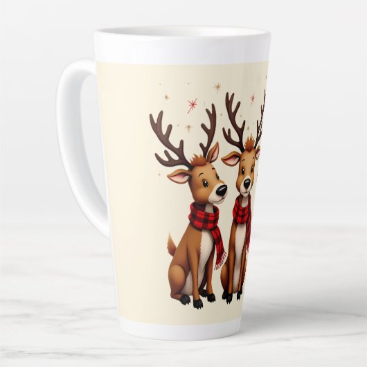 チェックのマフラーをつけたかわいいクリスマスのトナカイの3匹セット カフェラテマグ (左アングル)