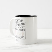 チェックアウトしない物理セラピストおもしろい カスタム ツートーンマグカップ (正面左)