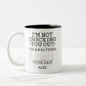 チェックアウトしない物理セラピストおもしろい カスタム ツートーンマグカップ (左)