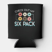 チェックアウト私の6パックドーナツ恋人ことわざ 缶クーラー (正面)