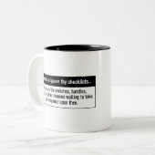 チェックリストの航空ユーモアを無視しないで下さい ツートーンマグカップ (正面左)