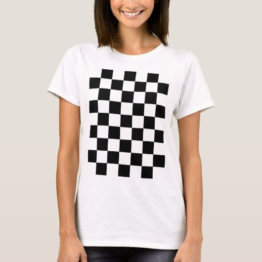 チェック柄の四角 黒と白の幾何学的なレトロ Tシャツ (正面)