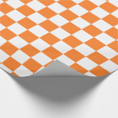 チェック模様のオレンジおよび白い ラッピングペーパー (角)