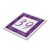 チェック模様のピンクおよび紫色の大きい屋家番号 タイル (側面)