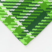 チェック模様の緑色パターン フリースブランケット (角)