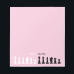 チェッパーソナライズされたスピースピンク ノートパッド<br><div class="desc">チェックラシックス愛好家のための黒と白のチェスのメモ帳，幾何学的なパターンでチェスの姿をフィーチャー。チェスモダン駒デザイン</div>