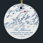 チェベハーグ島の地図と写真クリスマス セラミックオーナメント<br><div class="desc">彼ら祝の愛は、メーン州結婚カスコ湾にあるチェベハ島の洗練された海軍の青い地図を備えたパーソナライズされた、クリスマスの記念品の装飾と一緒に。カップルの写真結婚をバックに持つこのオーナメントは心のこもった記念品で、彼らの休日の装飾に気持ちのtouchを加え結婚て、彼らの記念に最適だ。沿岸地図デザイン。</div>