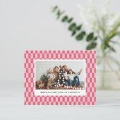 チェリーピンク市松模様にレッドクリスマスカード シーズンポストカード (スタンド正面)