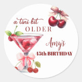 チェリー・マティーニでTini Bit Older 45歳の誕生日 ラウンドシール (正面)