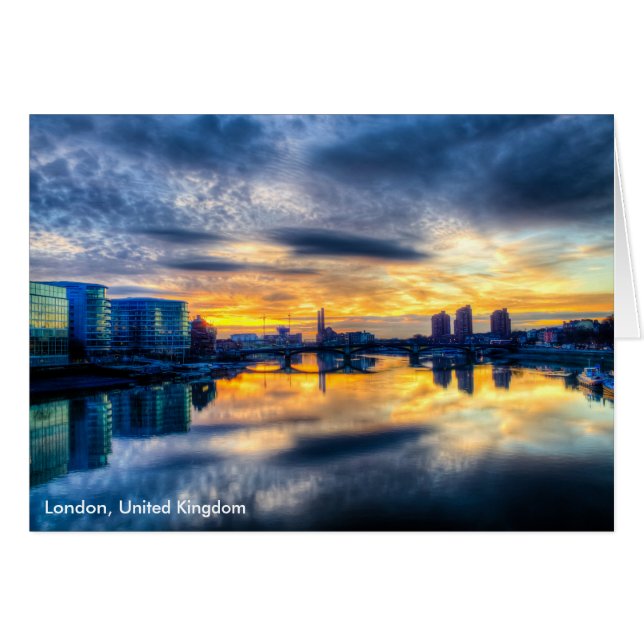 チェルシーブリッジからのロンドンシティスケープ (正面横)