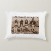 チェロキー国土安全保障省 アクセントクッション (裏面)