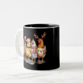 チキンおもしろいクリスマスライトファーム動物クリスマス ツートーンマグカップ (正面左)