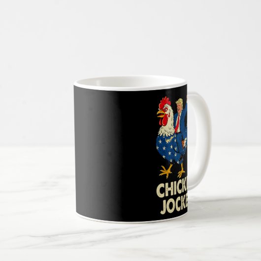チキンおもしろいジョッキートランプミーム女子男性へ コーヒーマグカップ (正面右)